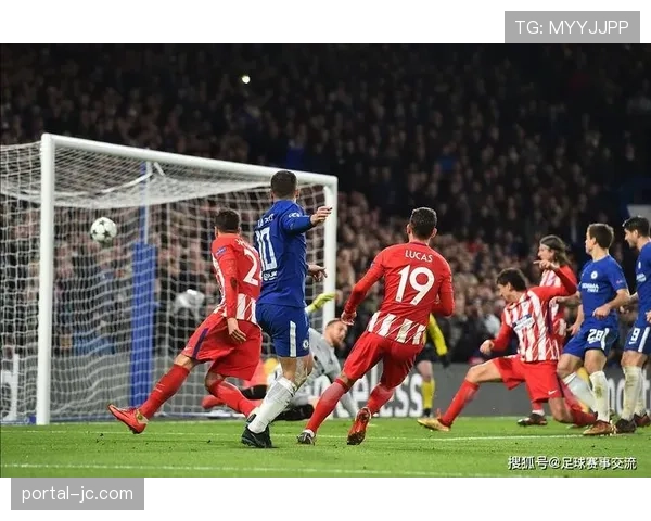 罗马三中卫体系半场零封乌迪内斯，客场防守韧性凸显